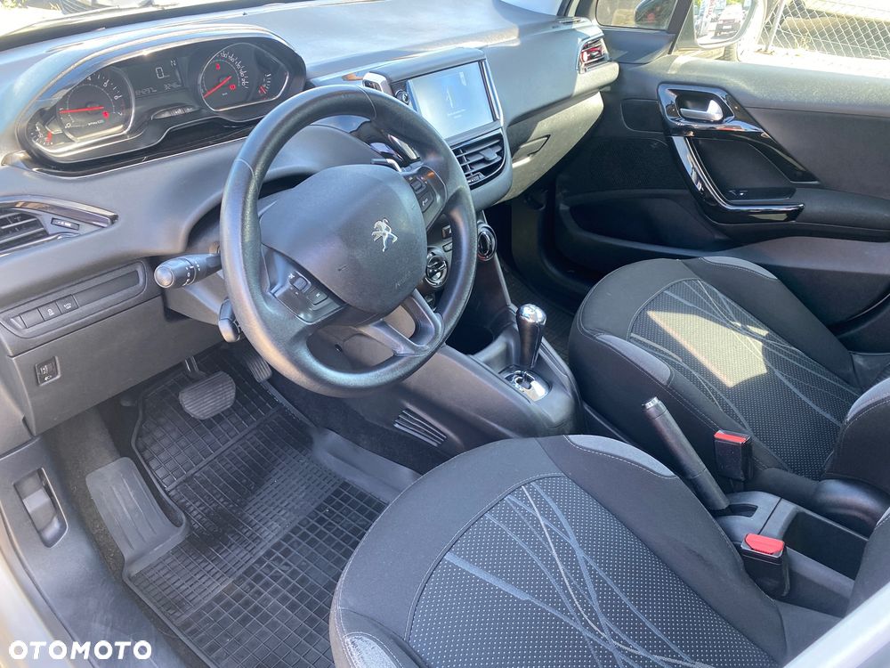 Peugeot 208 1.2 PureTech Active ETG5 - 7