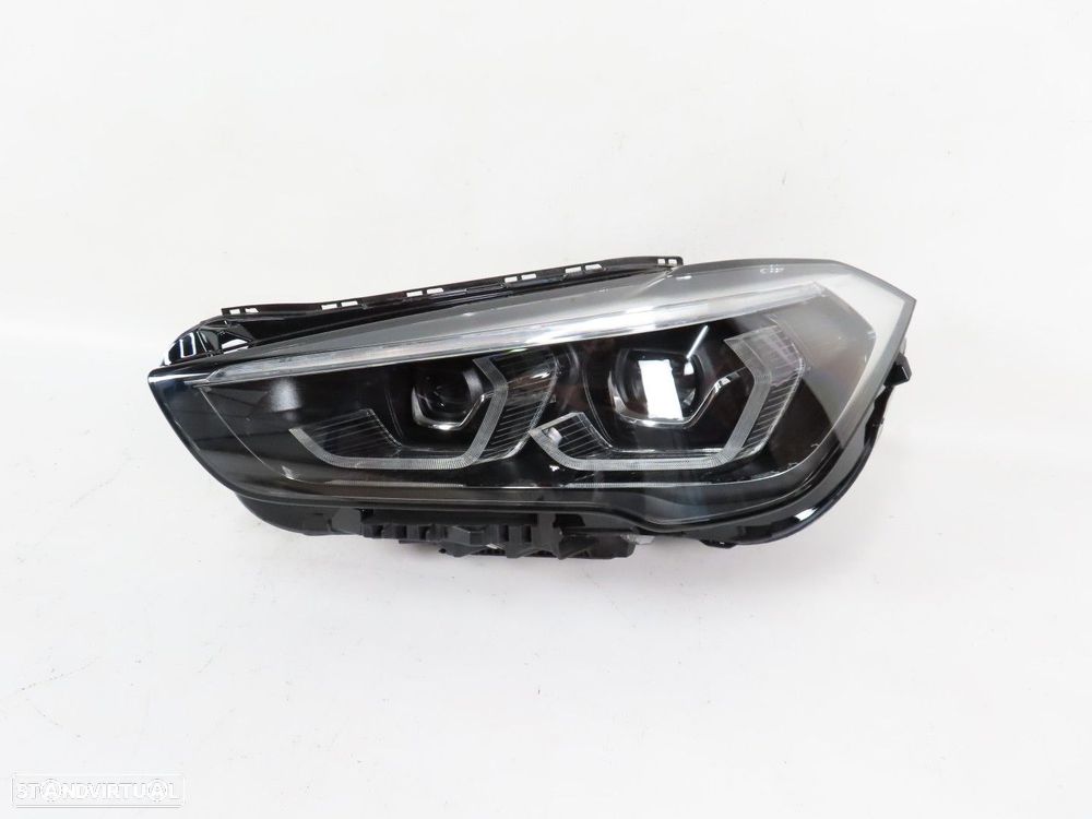 Farol Led LCI Esquerdo Seminovo/ Original BMW X1 (F48) 63115A01171 / 63119477811 - 1