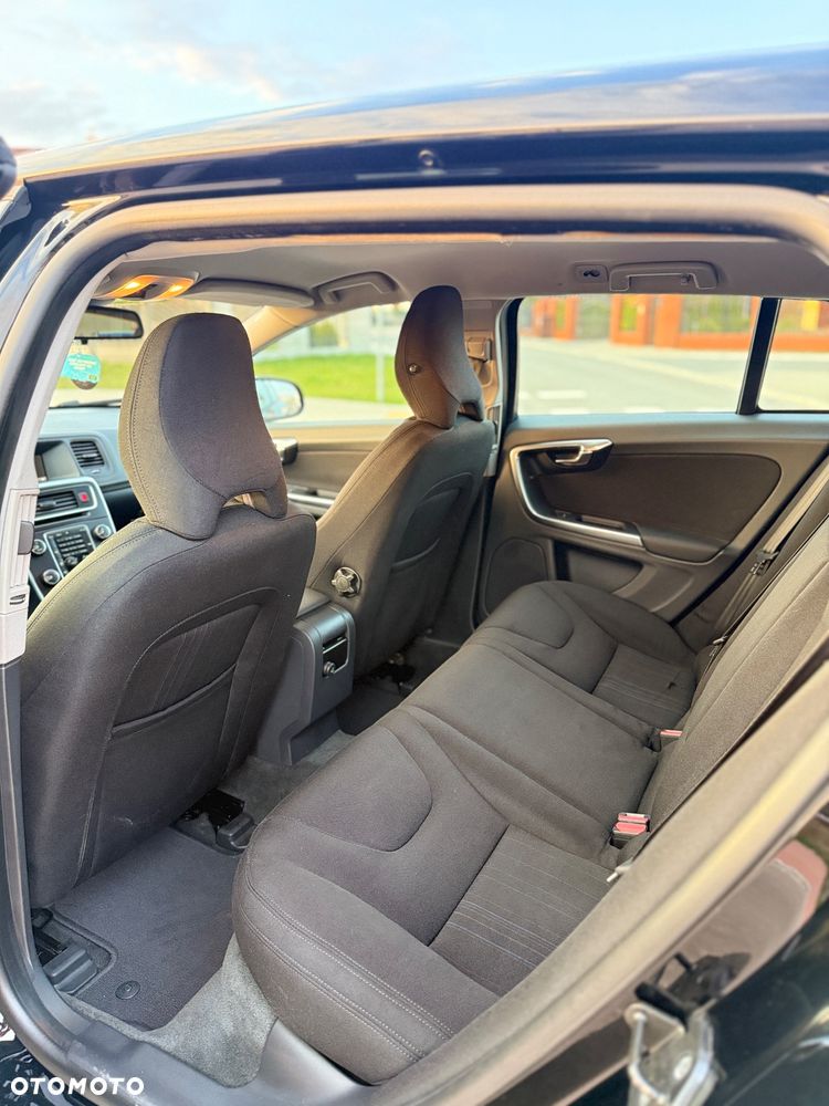 Volvo V60 - 14