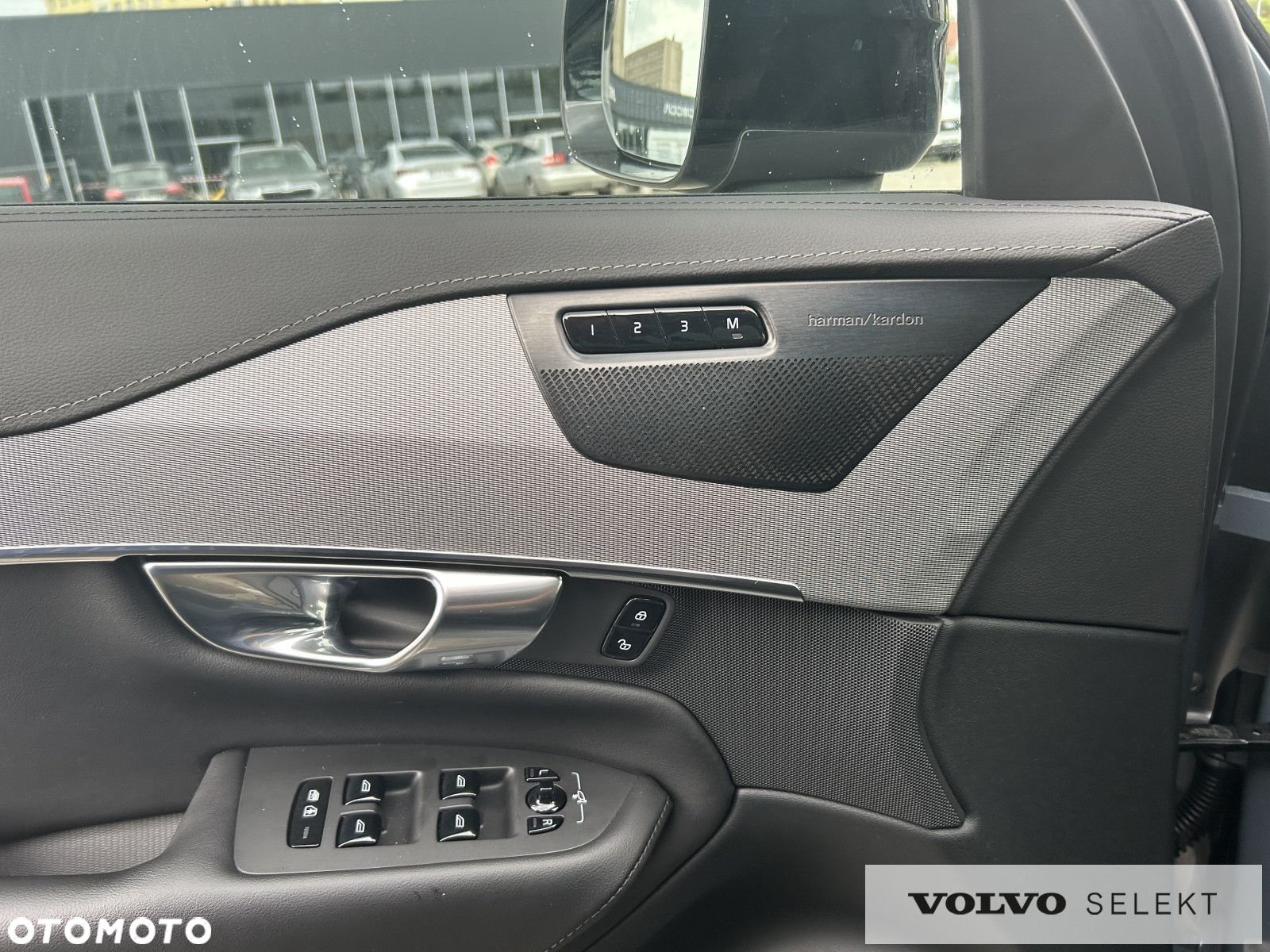 Volvo XC 90 - 21