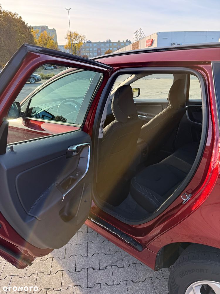 Volvo XC 60 D4 AWD Kinetic - 18