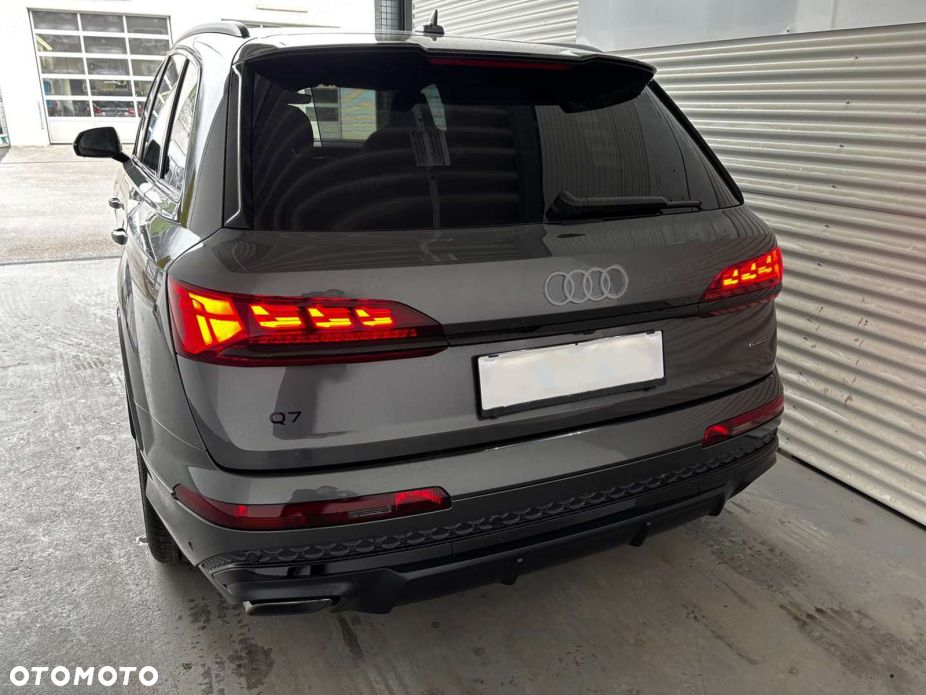 Audi Q7 - 2