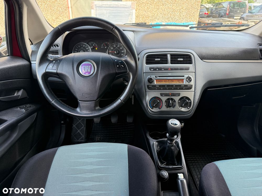 Fiat Punto 1.4 16V Dynamic - 18