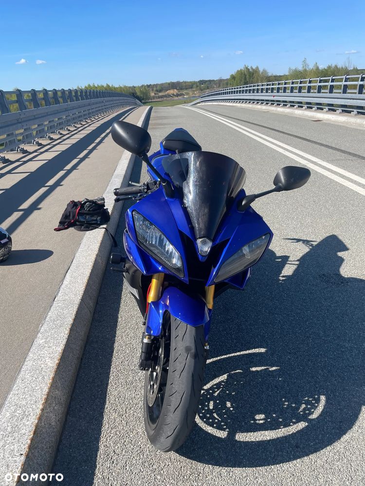 Yamaha R6 - 4