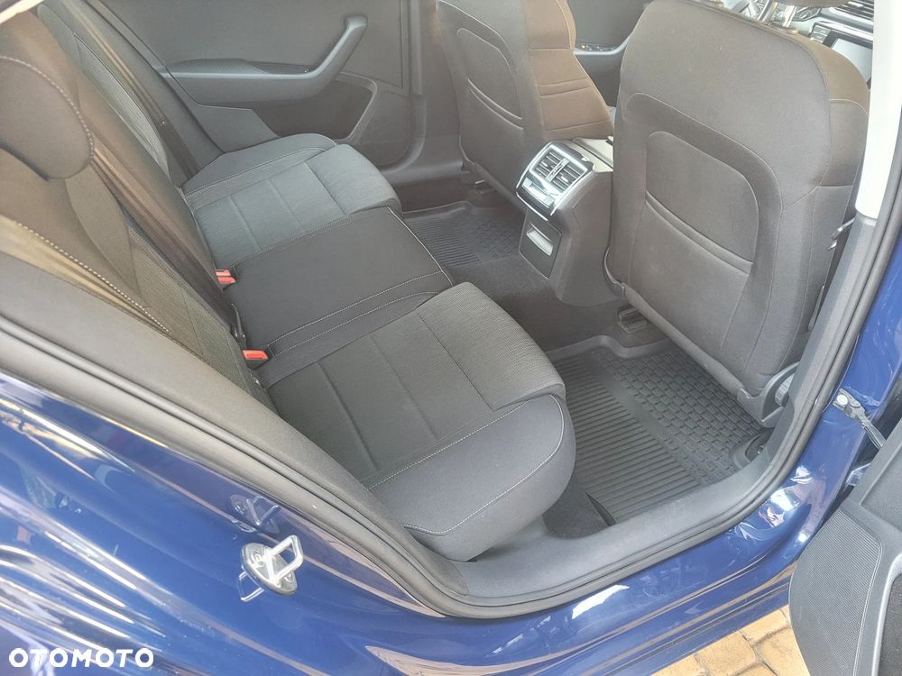 Skoda Superb 2.0 TDI Ambition DSG - 21