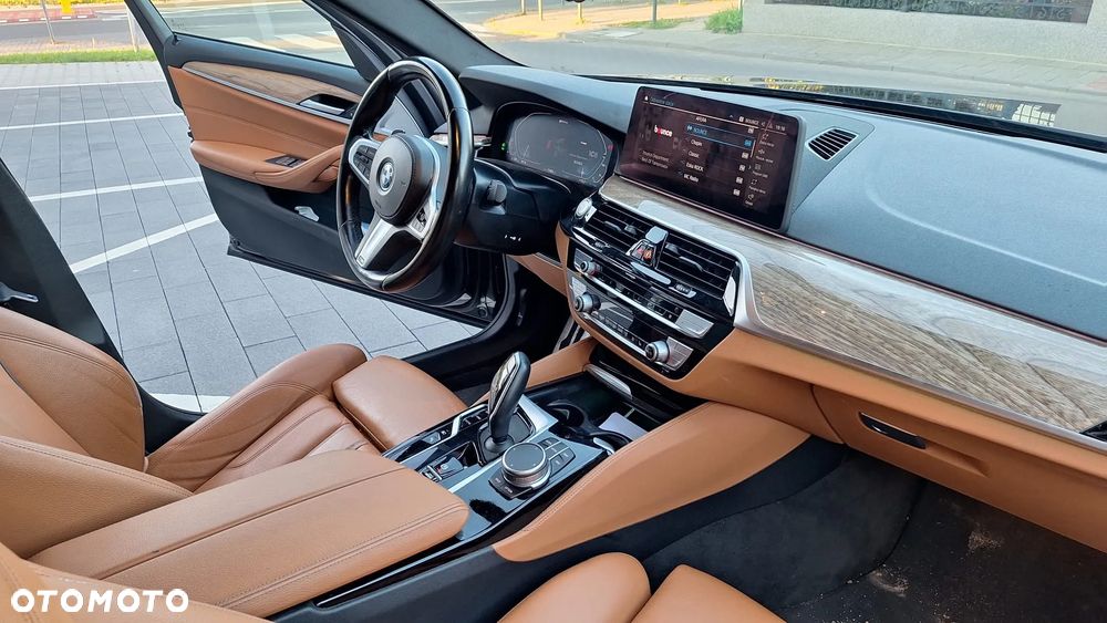 BMW Seria 5 520e M Sport sport - 19