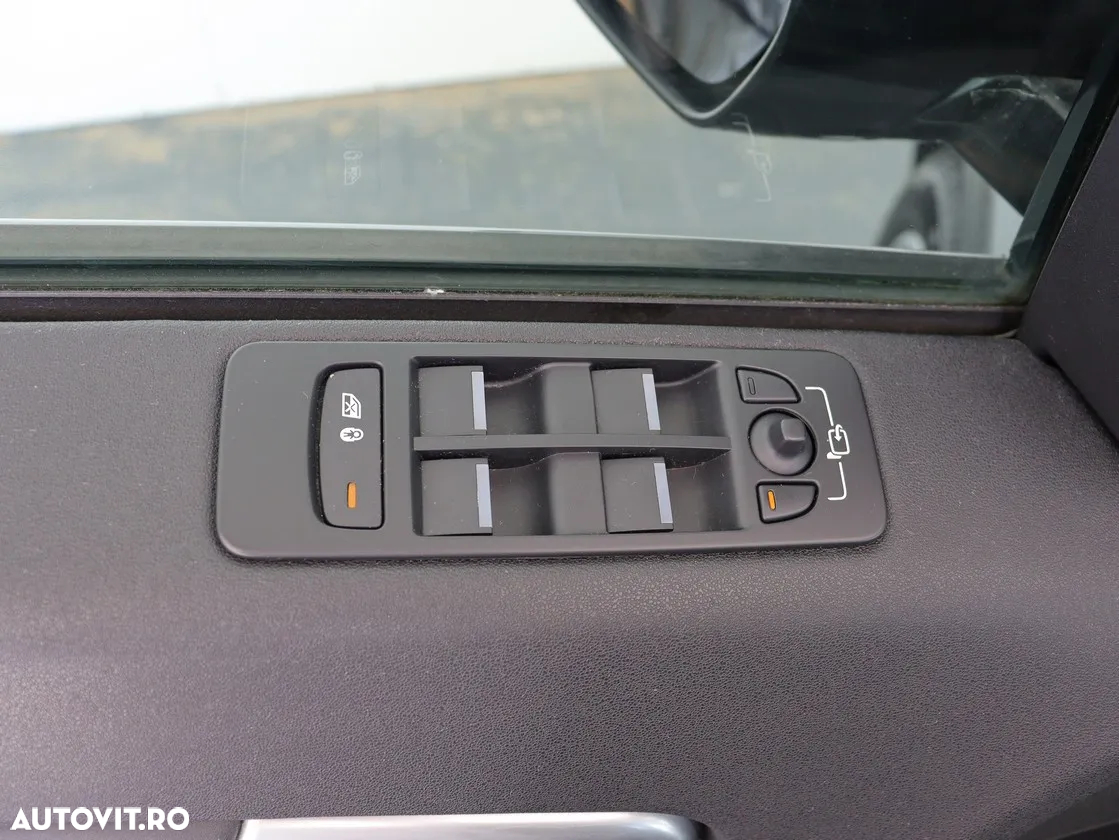 Land Rover Discovery Sport 2.0 l TD4 HSE Luxury Aut. - 13
