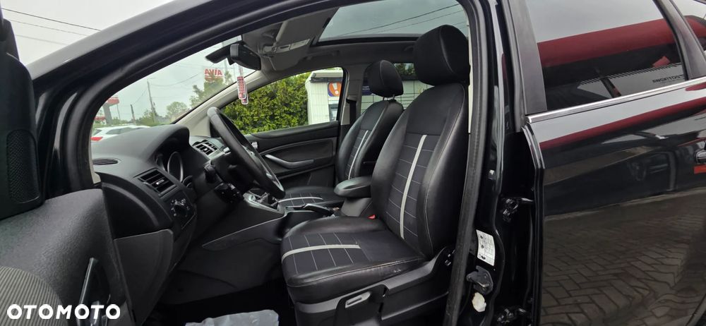 Ford Kuga 2.0 TDCi 4x4 Champions Edition - 32