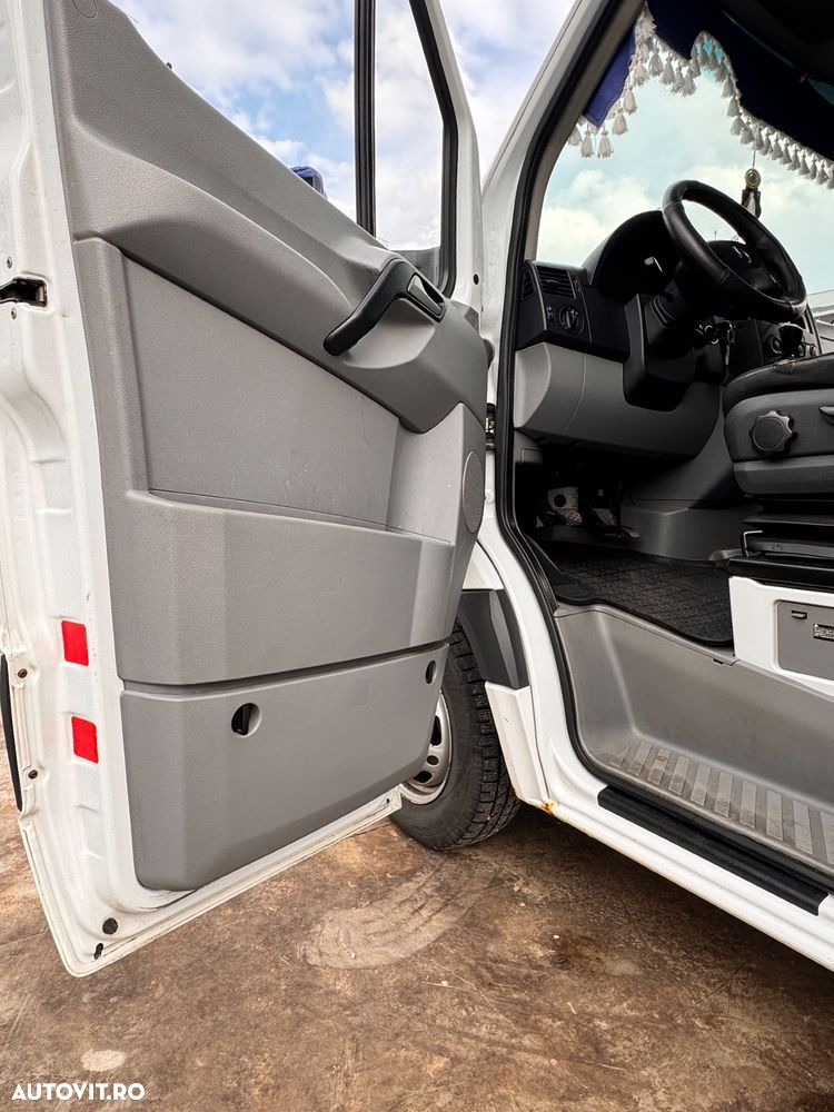 Mercedes-Benz Sprinter - 8