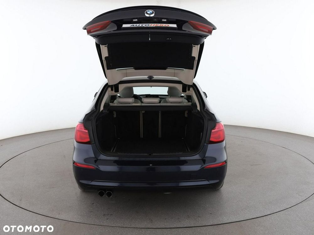 BMW Seria 3 320d Sport Line - 20