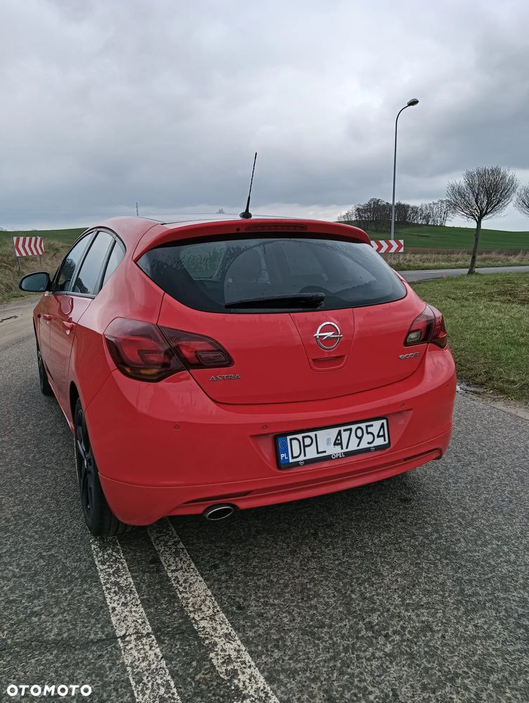 Opel Astra 1.4 T Cosmo - 9