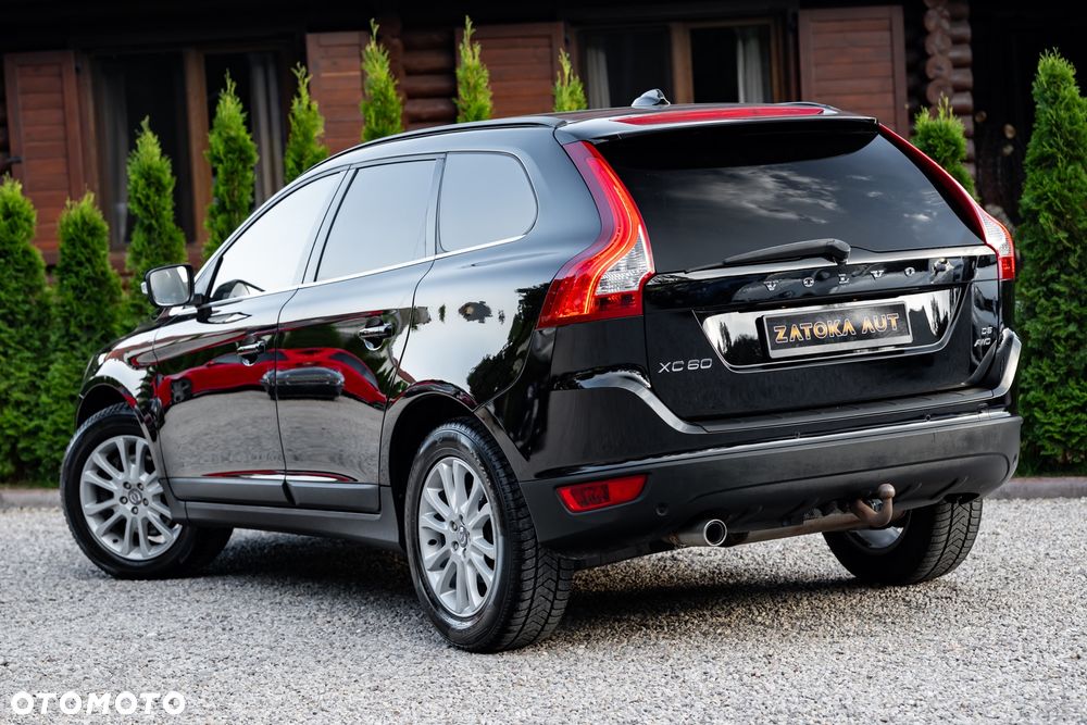 Volvo XC 60 D5 AWD - 9