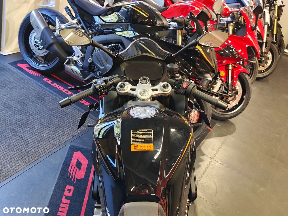 QJMOTOR SRK 800RR - 8
