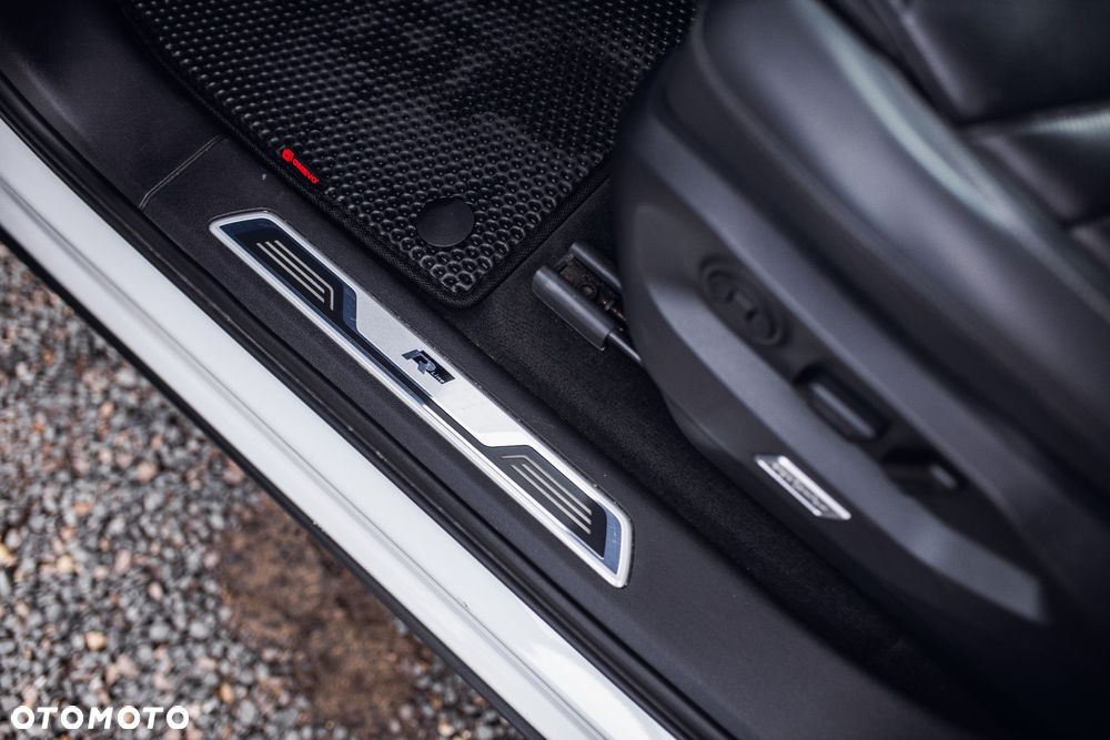 Volkswagen Touareg 3.0 V6 TDI SCR 4Mot R-Line - 31