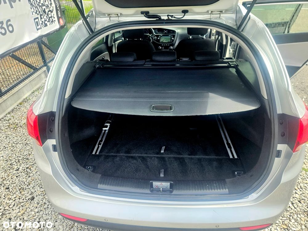 Kia Ceed 1.6 CRDi 128 Spirit - 27
