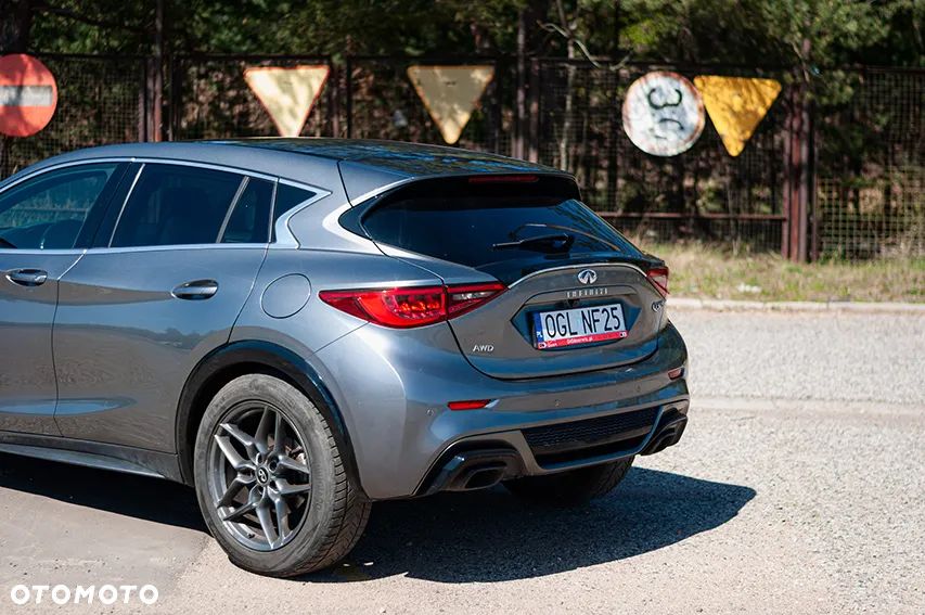Infiniti Q30 2.2d Sport City Black AWD 7DCT - 5