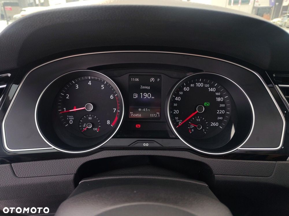 Volkswagen Passat Variant 1.5 TSI EVO Business DSG - 20