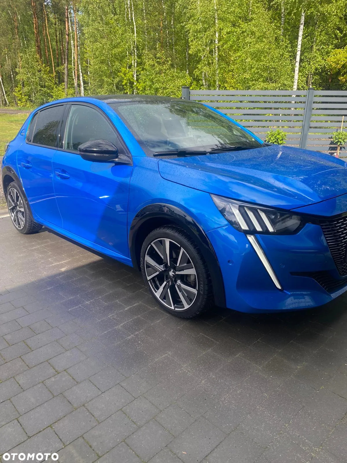 Peugeot 208 - 2