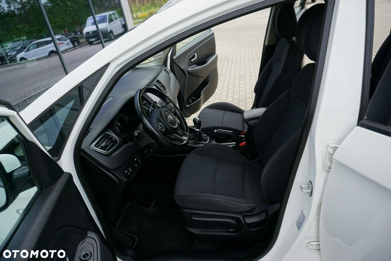 Kia Carens 1.6 GDI L 7os - 11