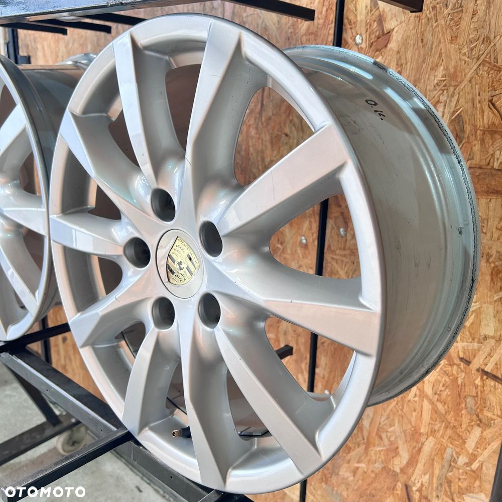4 FELGI ALU. PORSCHE CAYENNE 18'' 8J  ET53 - 13