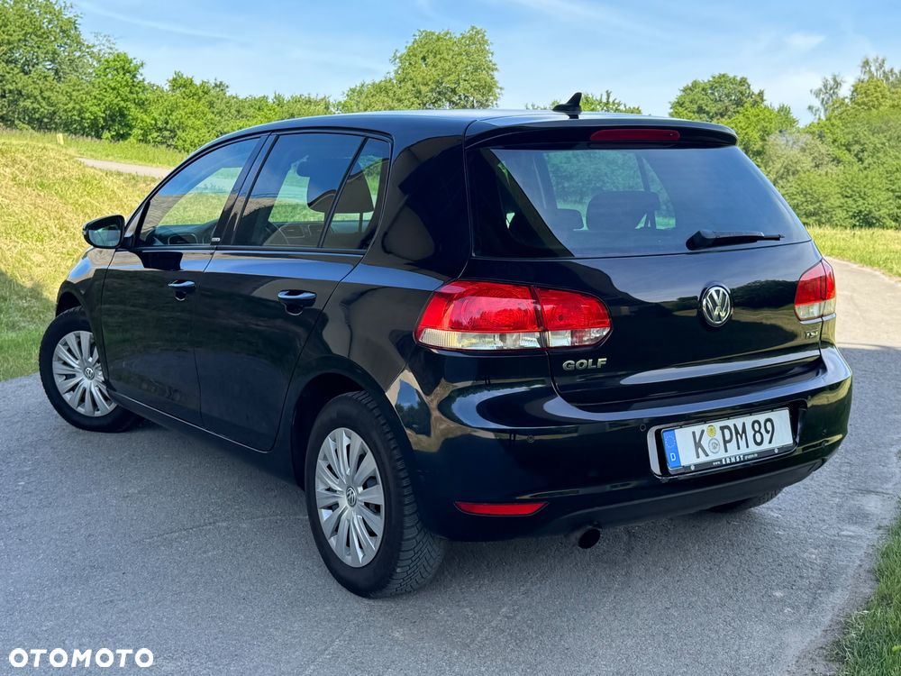 Volkswagen Golf - 10
