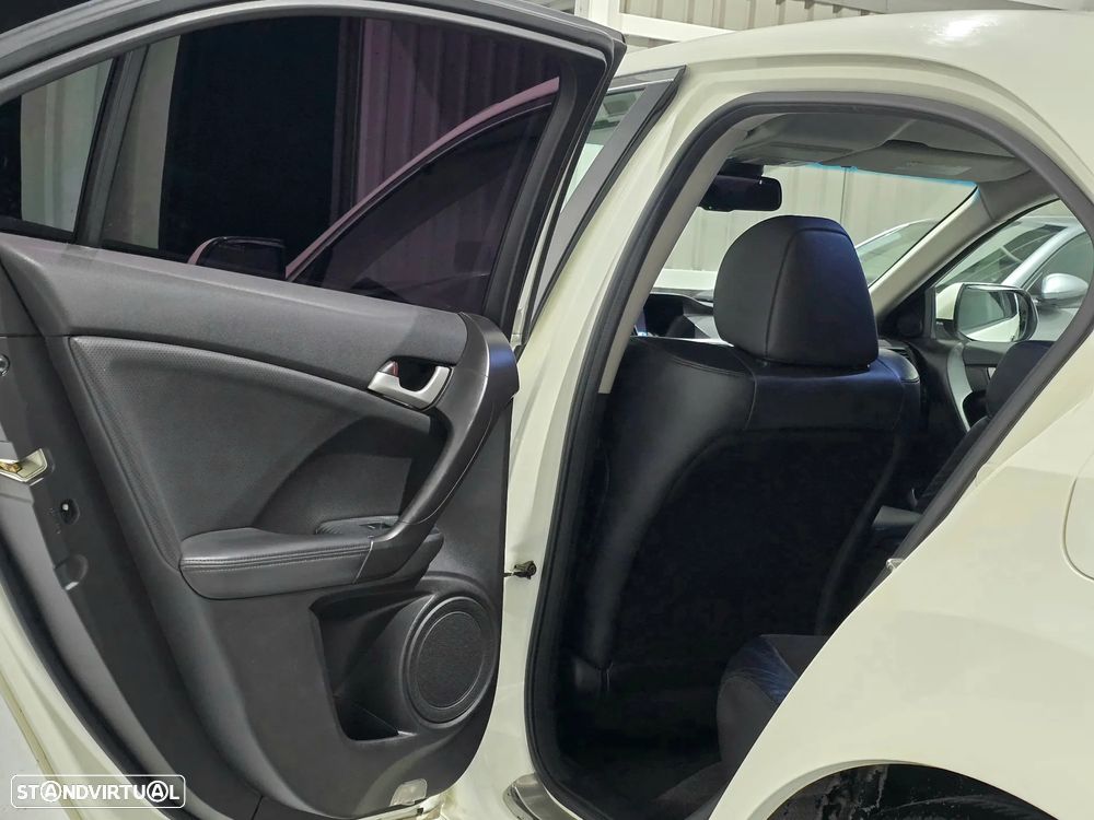 Honda Accord 2.4 Type S - 48