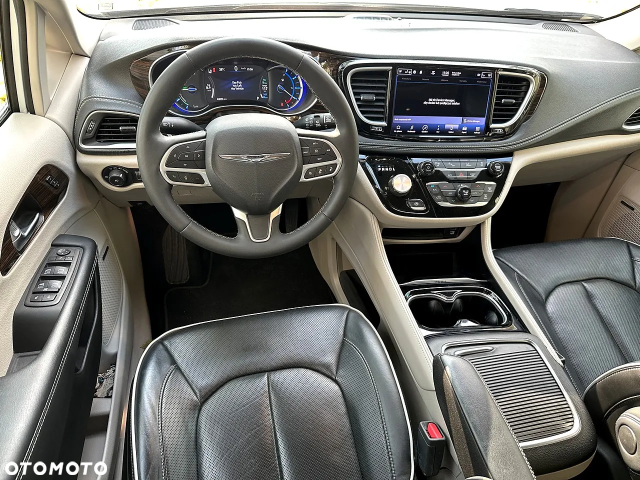 Chrysler Pacifica - 10