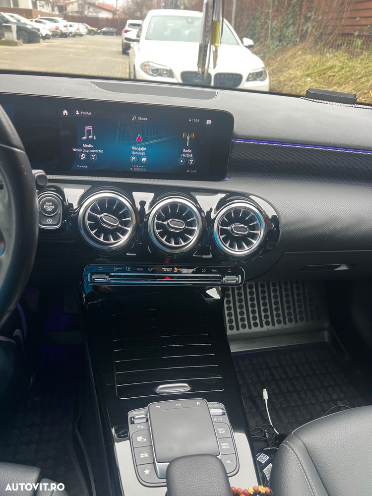 Mercedes-Benz A 220 d Sedan 8G-DCT - 10