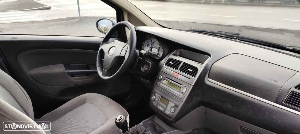 Fiat Linea 1.3 M-Jet Emotion - 16