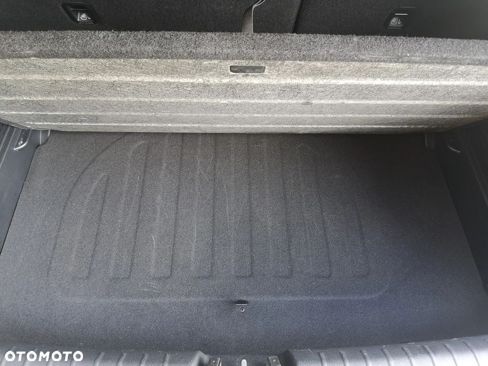 Kia Stonic 1.2 L - 33