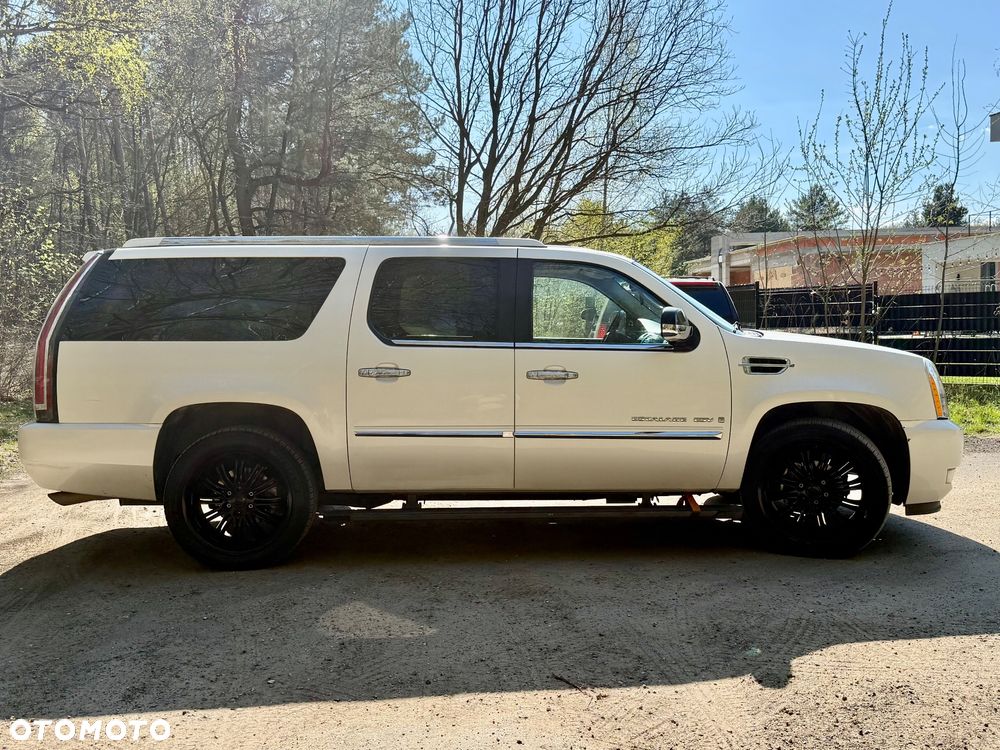 Cadillac Escalade 6.2 V8 Sport Luxury - 3