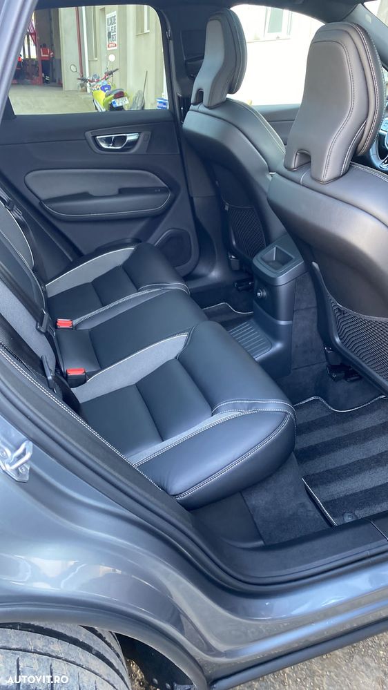 Volvo XC 60 T8 Twin Engine AWD R-Design - 8