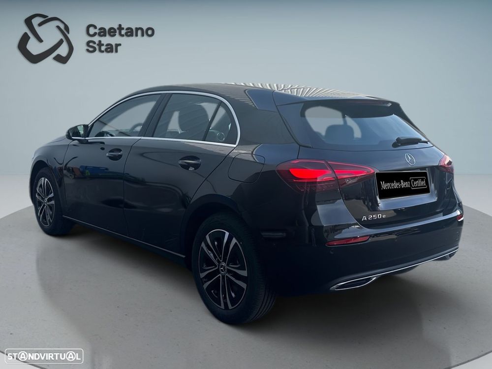 Mercedes-Benz A 250 e - 7