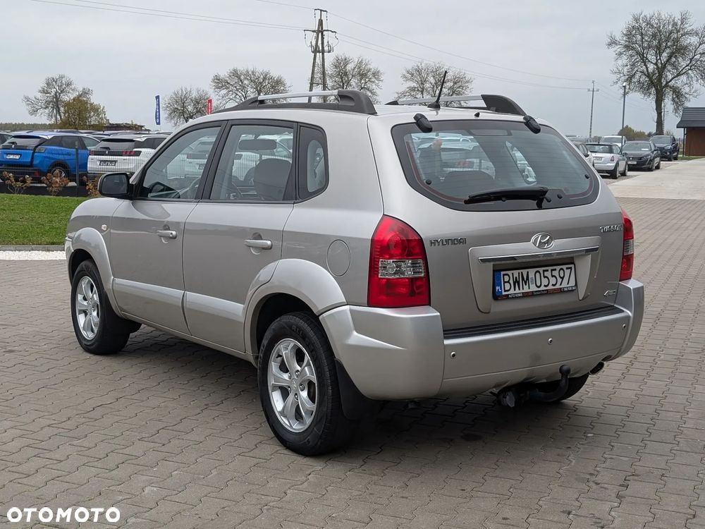 Hyundai Tucson 2.0 4WD GLS - 10