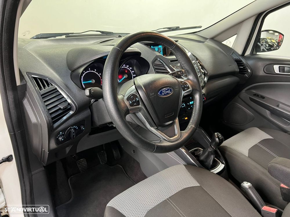 Ford EcoSport 1.0 EcoBoost Titanium - 4