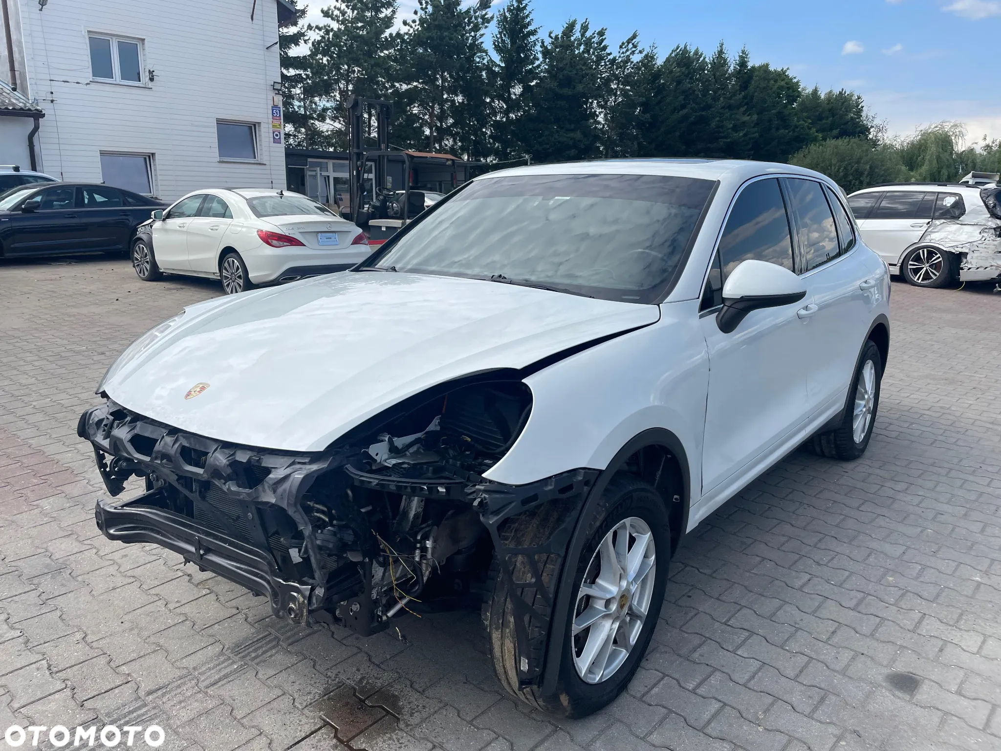 Porsche Cayenne Standard - 3