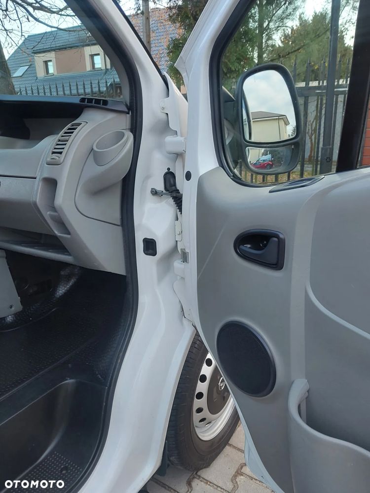 Opel VIVARO LONG - 28