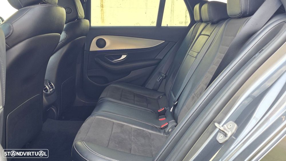 Mercedes-Benz E 220 d AMG Line - 19