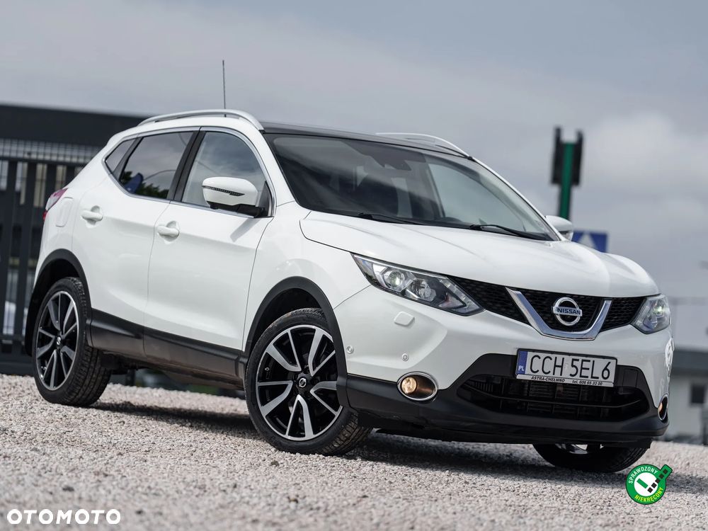 Nissan Qashqai 1.6 dCi Xtronic TEKNA+ - 4