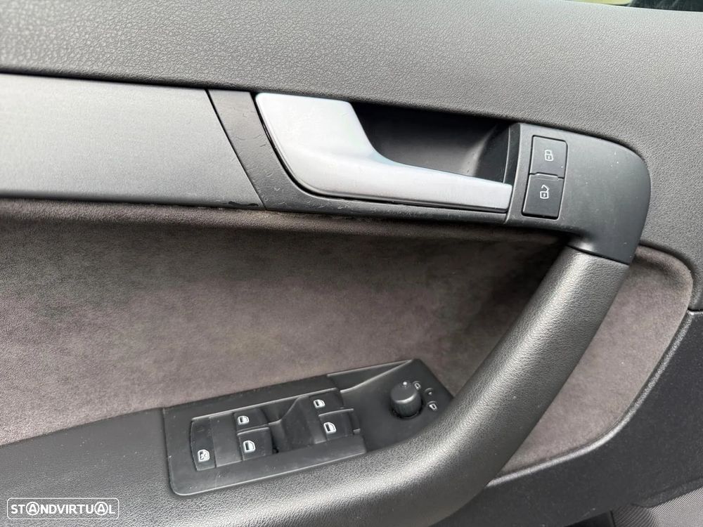 Audi A3 Sportback 1.6 TDI Attraction Business Line - 15