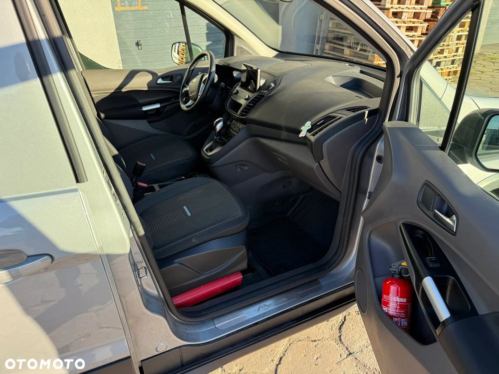 Ford Transit Connect - 12