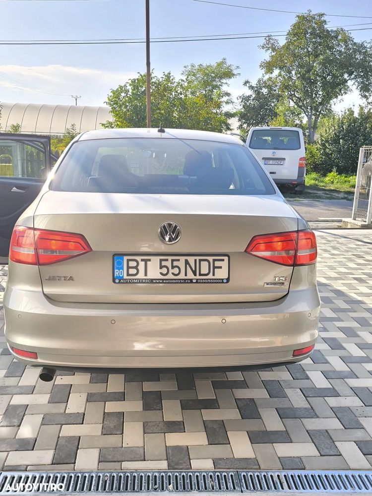 Volkswagen Jetta 1.2 TSI Comfortline - 2