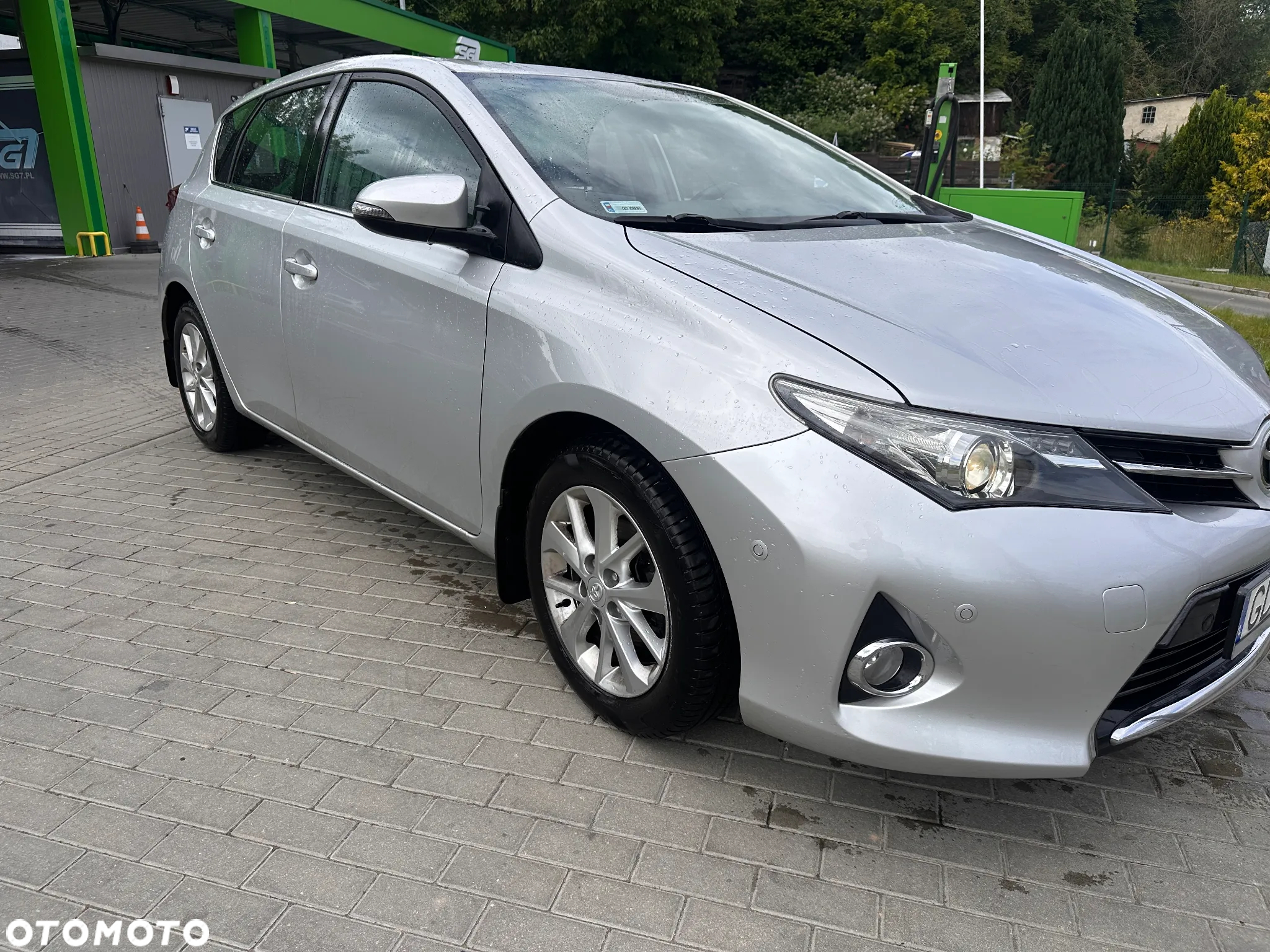 Toyota Auris 1.6 Premium Comfort - 2