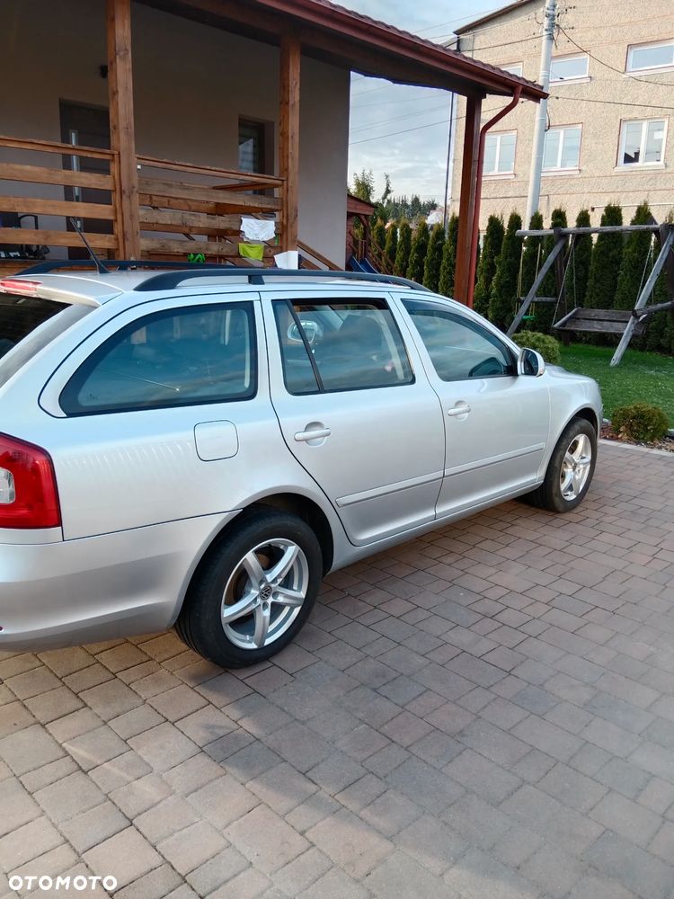 Skoda Octavia 1.6 TDI DPF Ambition - 16