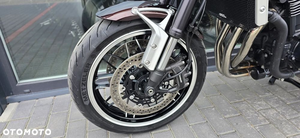 Kawasaki Z 900 RS - 28