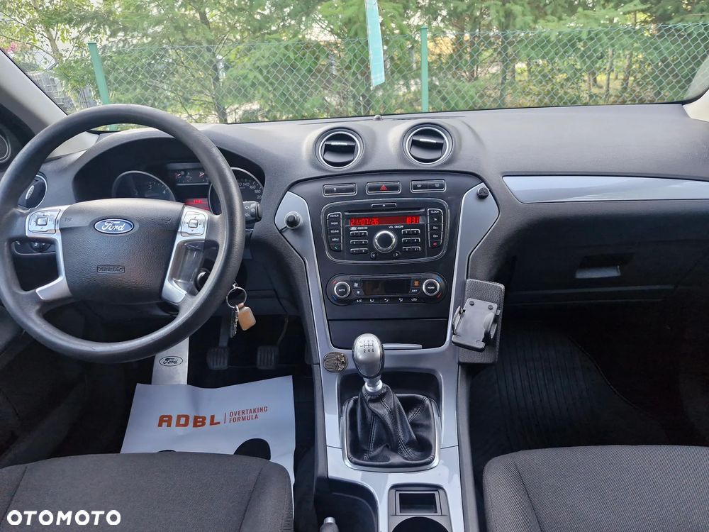 Ford Mondeo 2.0 TDCi Ambiente - 7