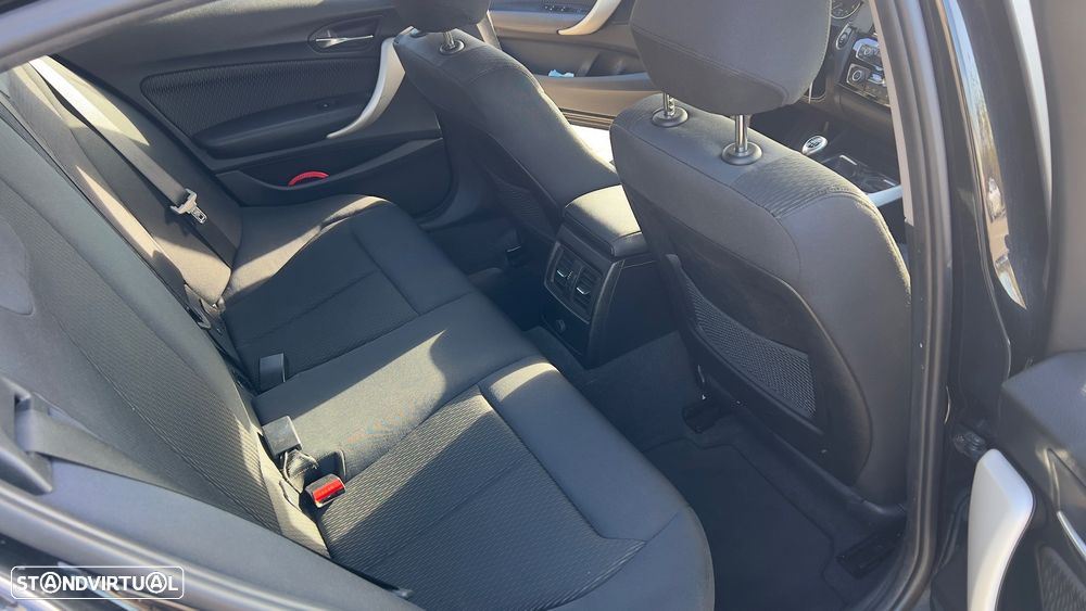 BMW 116 d EfficientDynamics Edition - 12