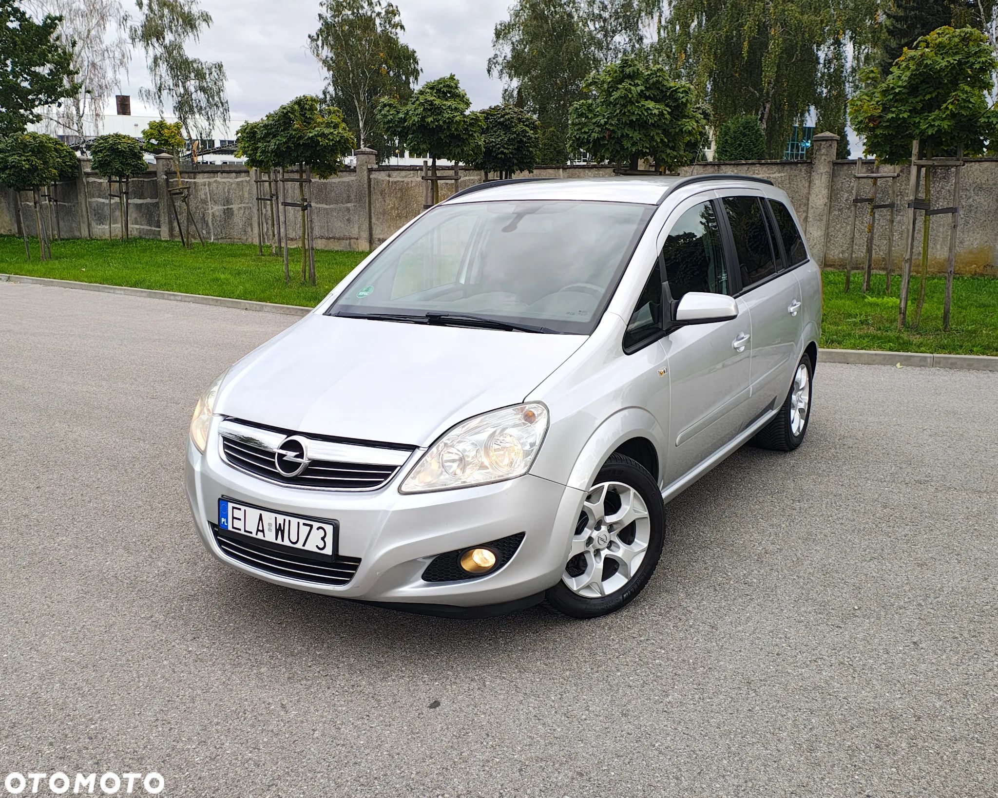 Opel Zafira 1.8 Design Edition - 1