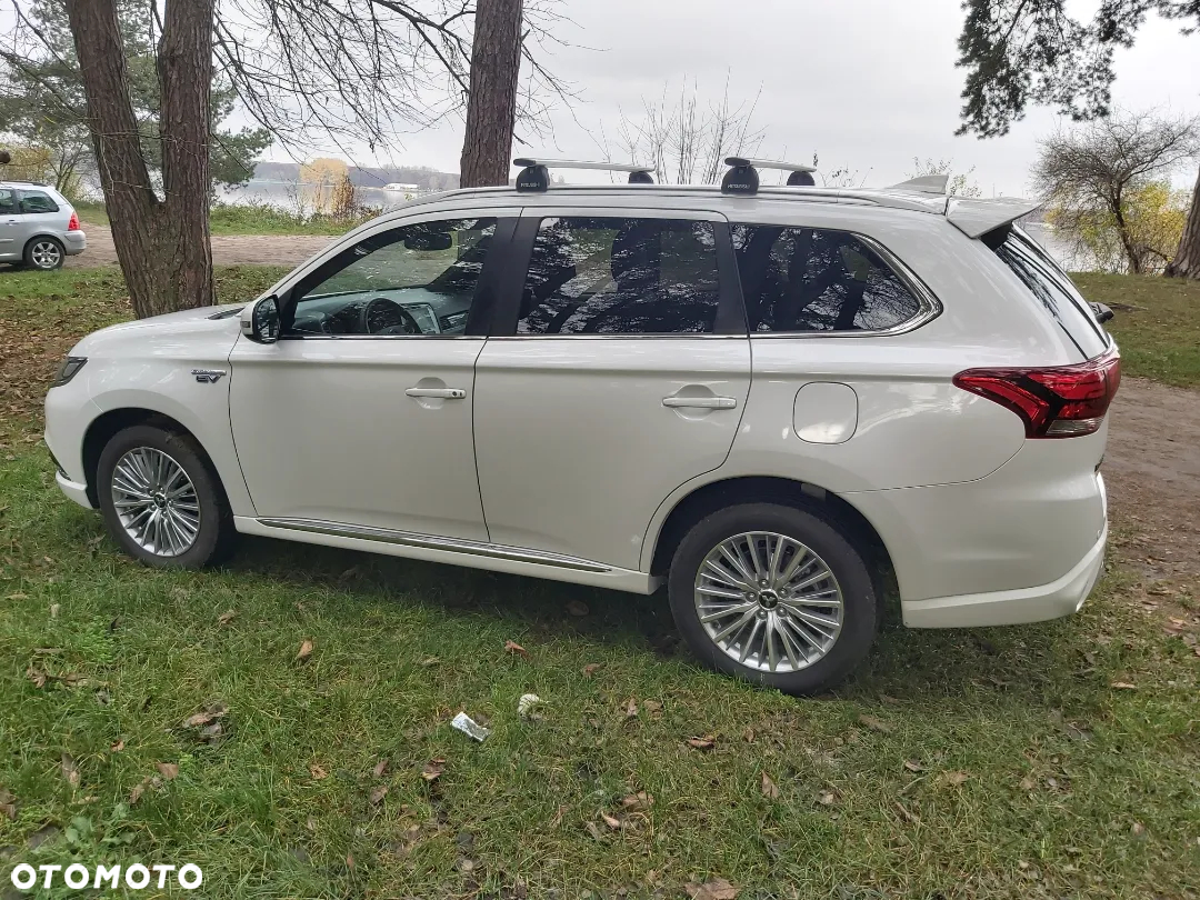 Mitsubishi Outlander - 37