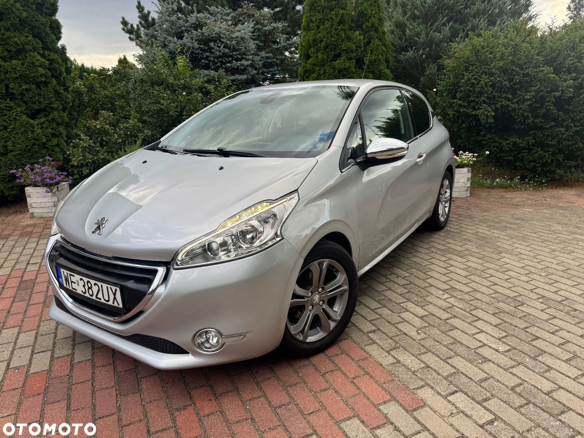 Peugeot 208 1.6 VTi Allure - 1